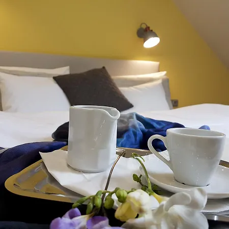 Ditlin מלון Pápa